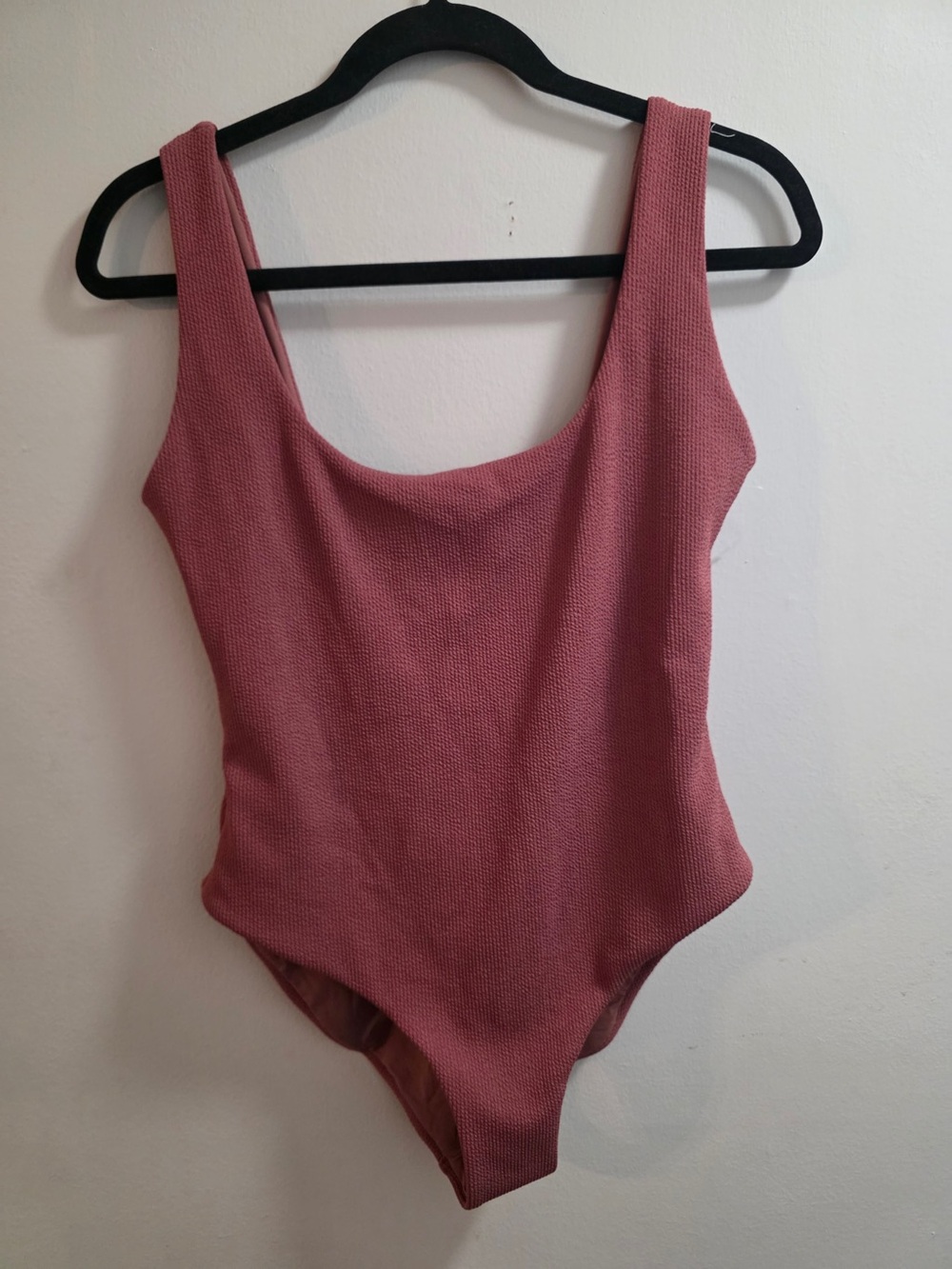 Melissa Odabash Textured One-Piece Swimsuit Sz 10‎